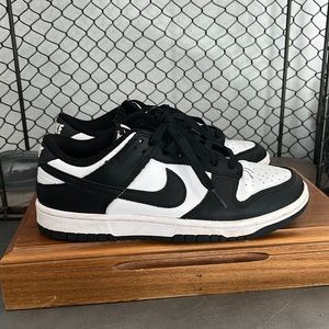 Men’s us size 7 Panda Nike dunks